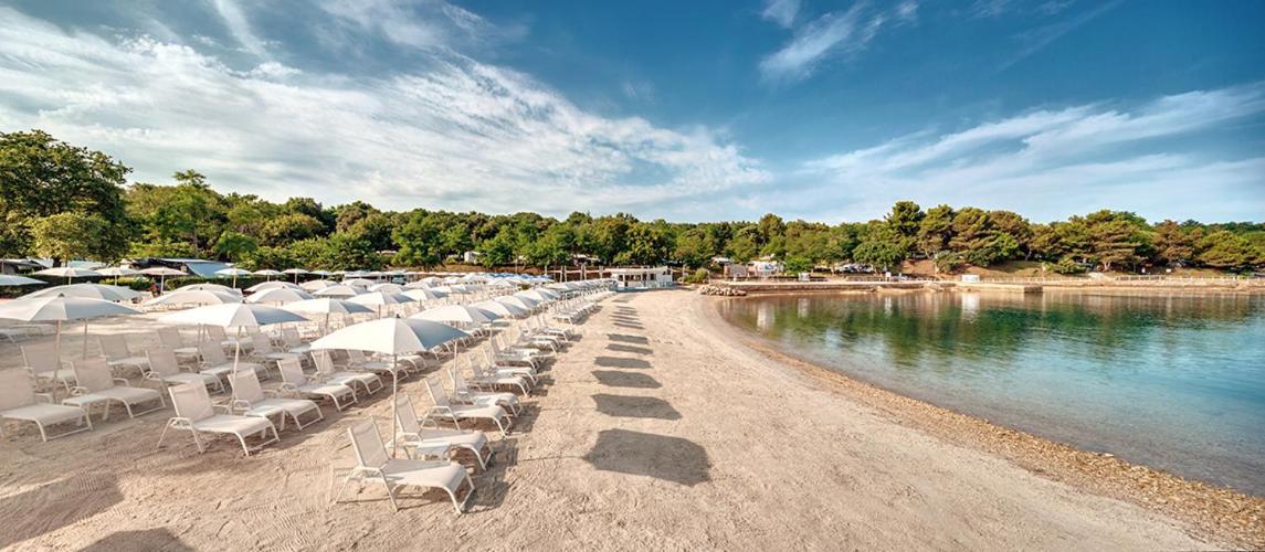Luksuzni šotor Istra Sunny Tent In Lanterna Premium 4* *