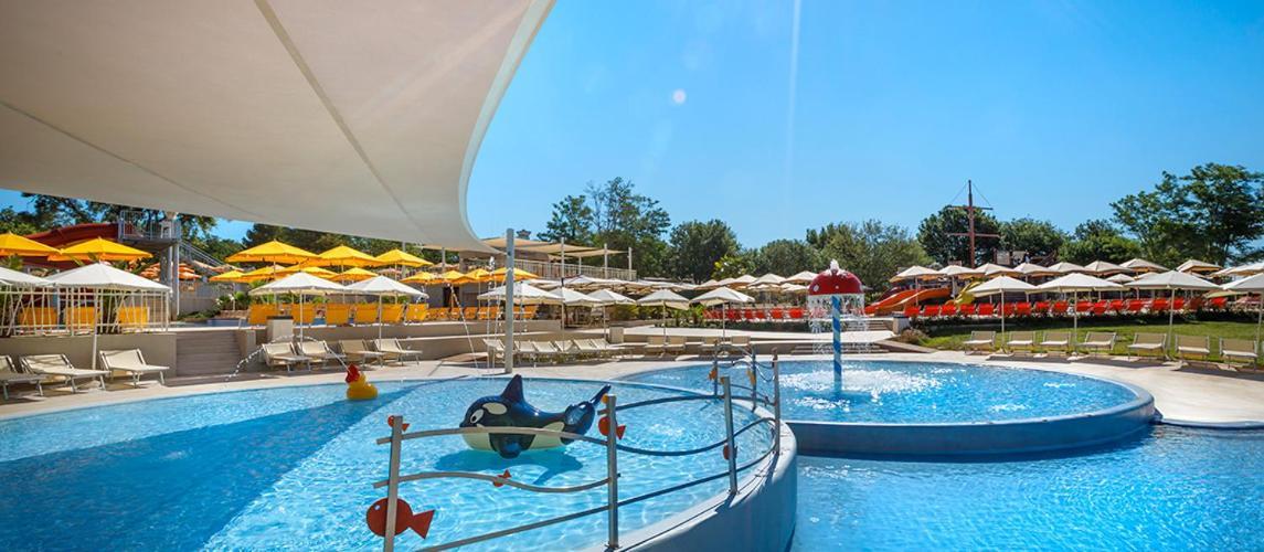 Istra Sunny Tent In Lanterna Premium 4*